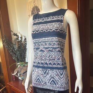 NWT chaps size small Patterned Sleeveless Top - Blue and White